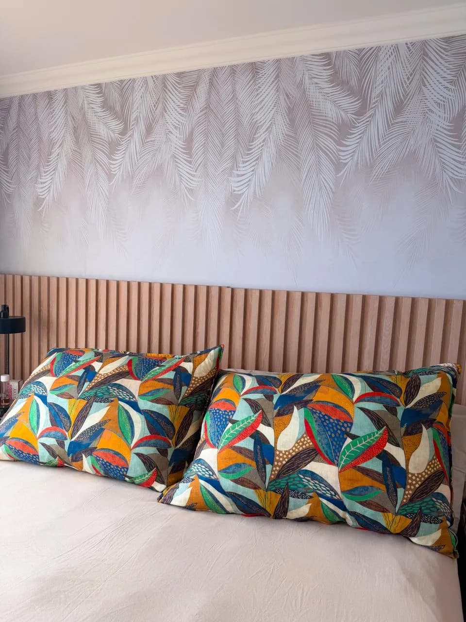 23 Interiors wallpaper installation